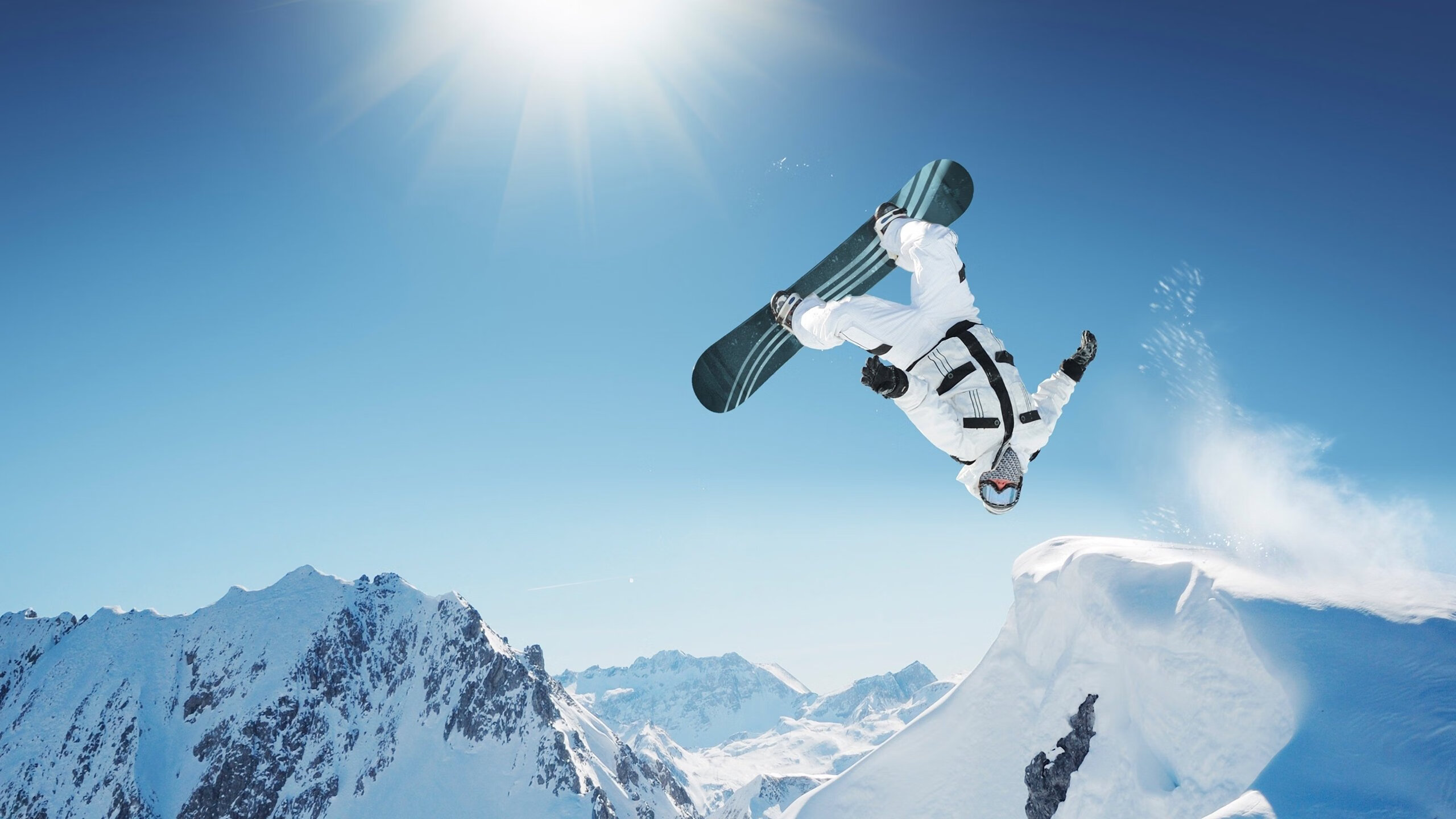 篮网球员参与纽约时装周，展现球场外的另一面，2021年篮网新秀定妆照